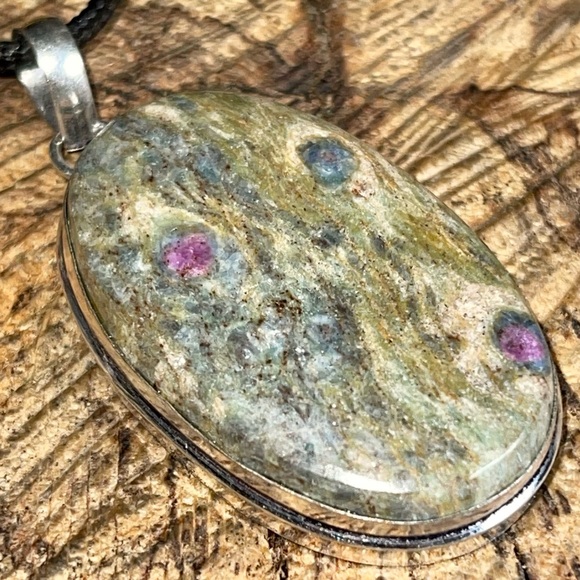 Beautiful Green Ruby Fuchsite Pendant 2 1/4” - Picture 9 of 11